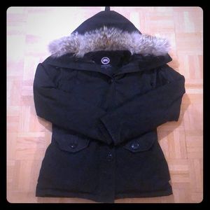 Canada Goose Women’s Winter Jacket (mid-length)